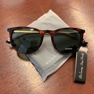 NWT Quay Australia Sunglasses (“Great Escape”)